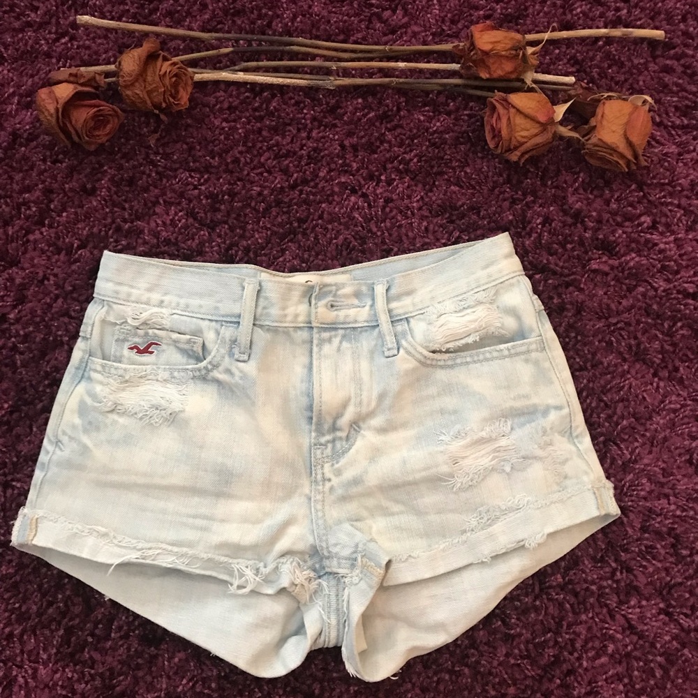 Hollister light washed high waisted jean shorts